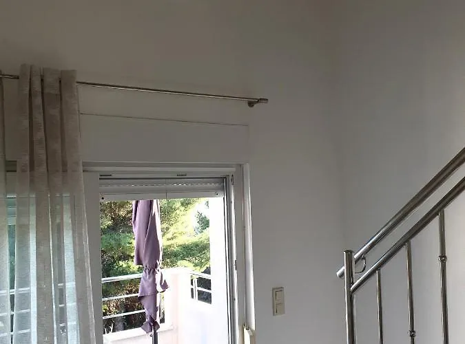 Alisa Apartamento *
