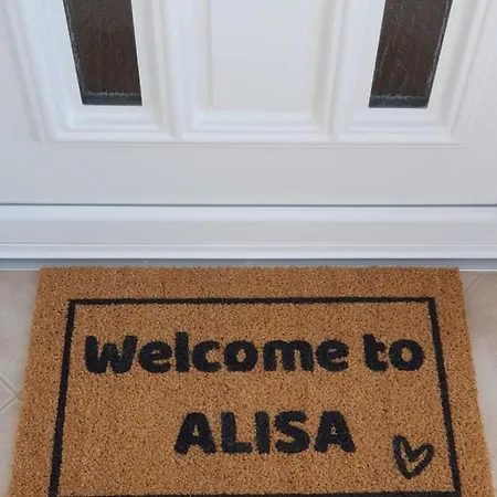 Alisa Apartment